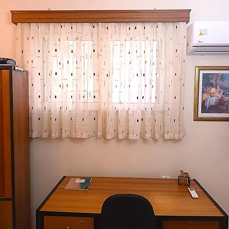 Family Yard House * Kos