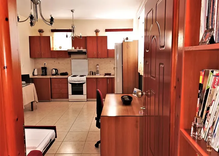 Family Yard House Apartament *