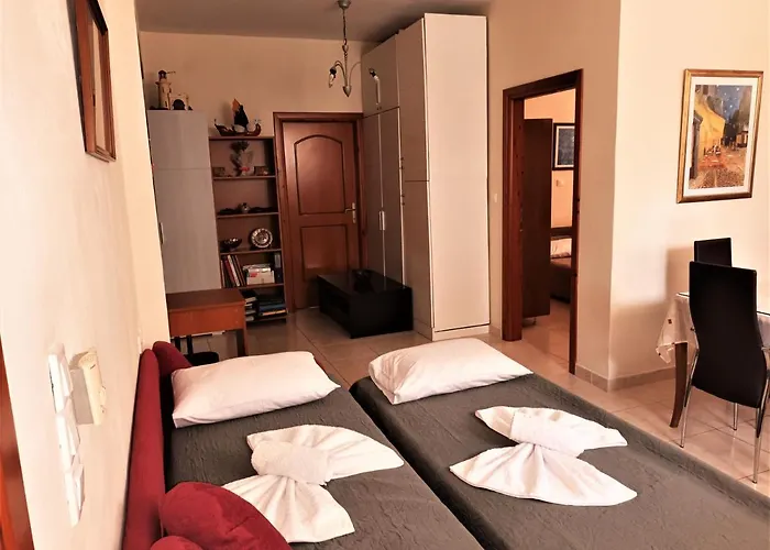 Family Yard House Apartament *