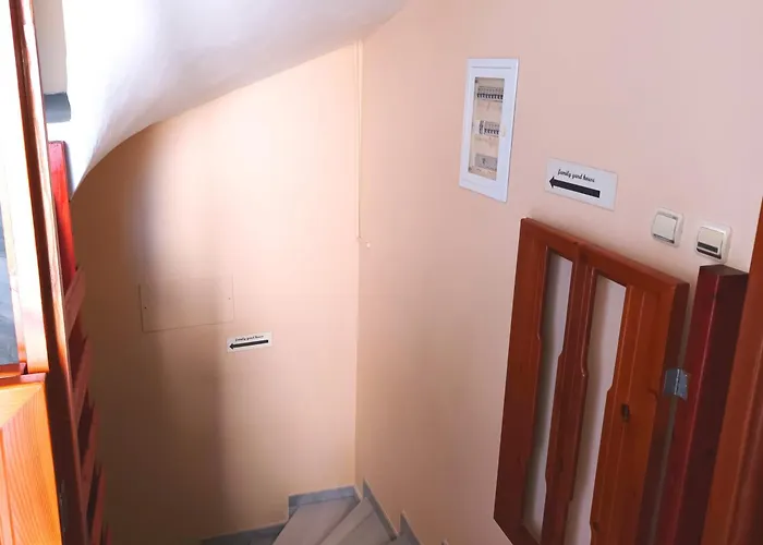 Family Yard House Apartament *