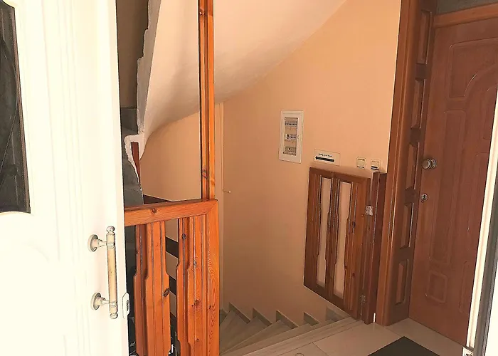 Family Yard House Apartament *