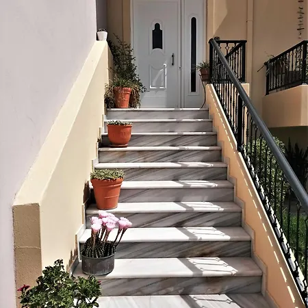 Family Yard House Apartament *
