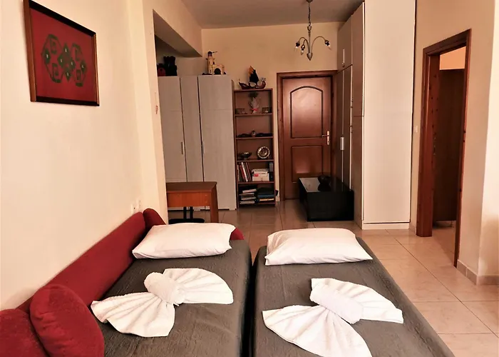 Apartman Family Yard House